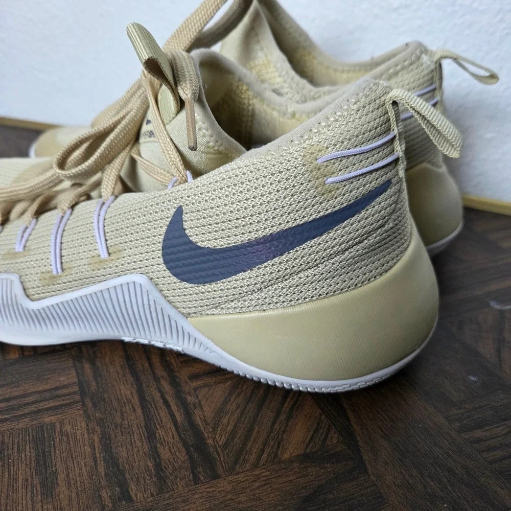 Nike Hypershift TB basketball‎ shoes tan sneakers womens size 8.5